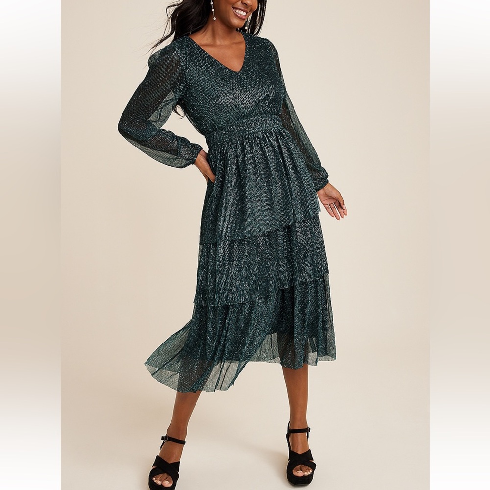 Green plisse long sleeve midi dress | tiered elegant dress with shimmer